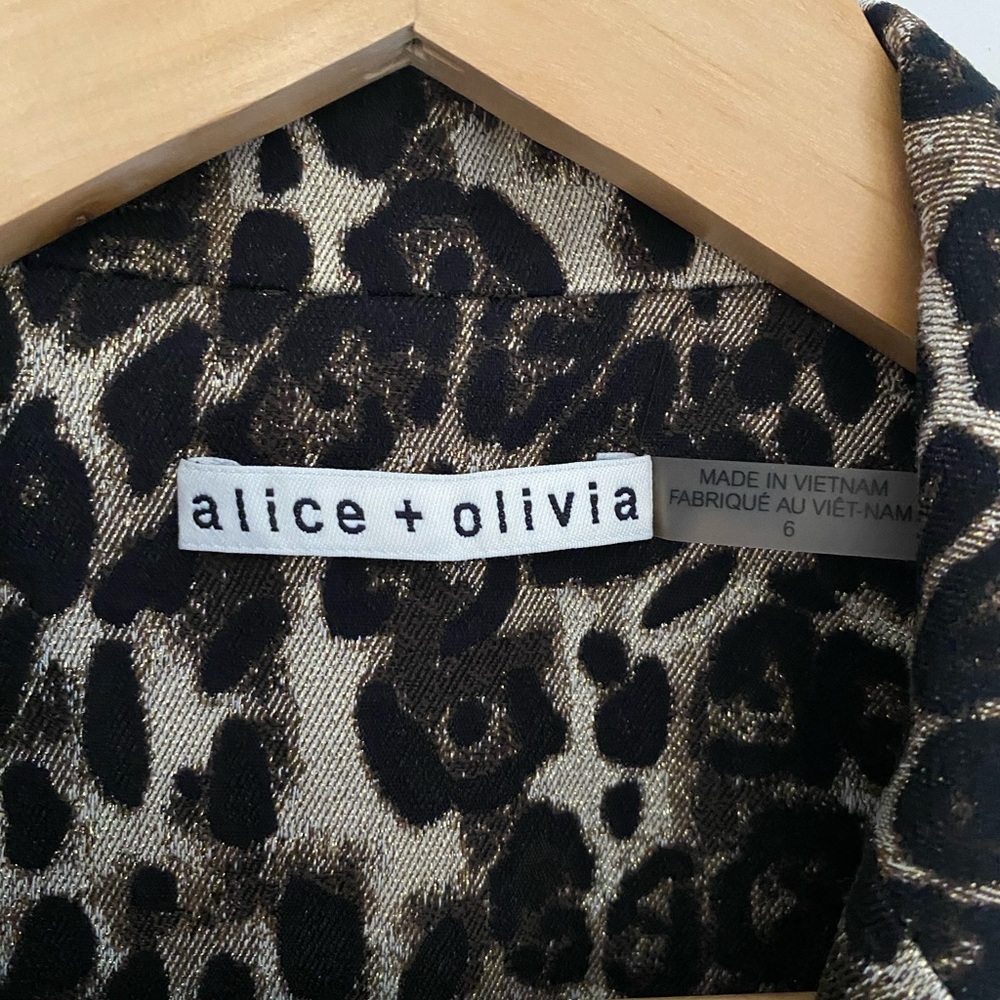 Alice and Olivia Toby Leopard Jacquared Blazer 6 NWOT - Picture 4 of 10